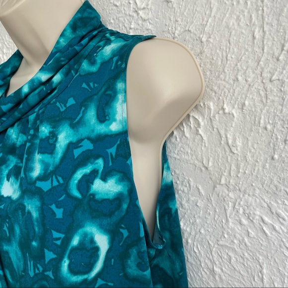 Express Stretchy Close Neck Top Sz L - Picture 6 of 10